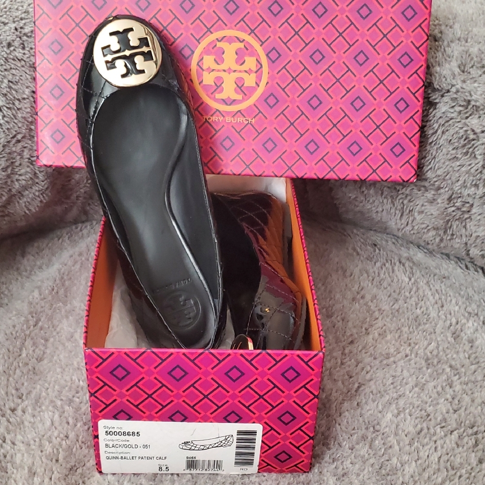 Tory Burch Quinn Blk Patent Leather Flats. 8.5. EUC Free Shipping. No Offers